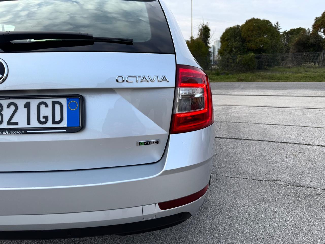 SKODA OCTAVIA 1.5 DSG Style G-Tec Metano - Navi