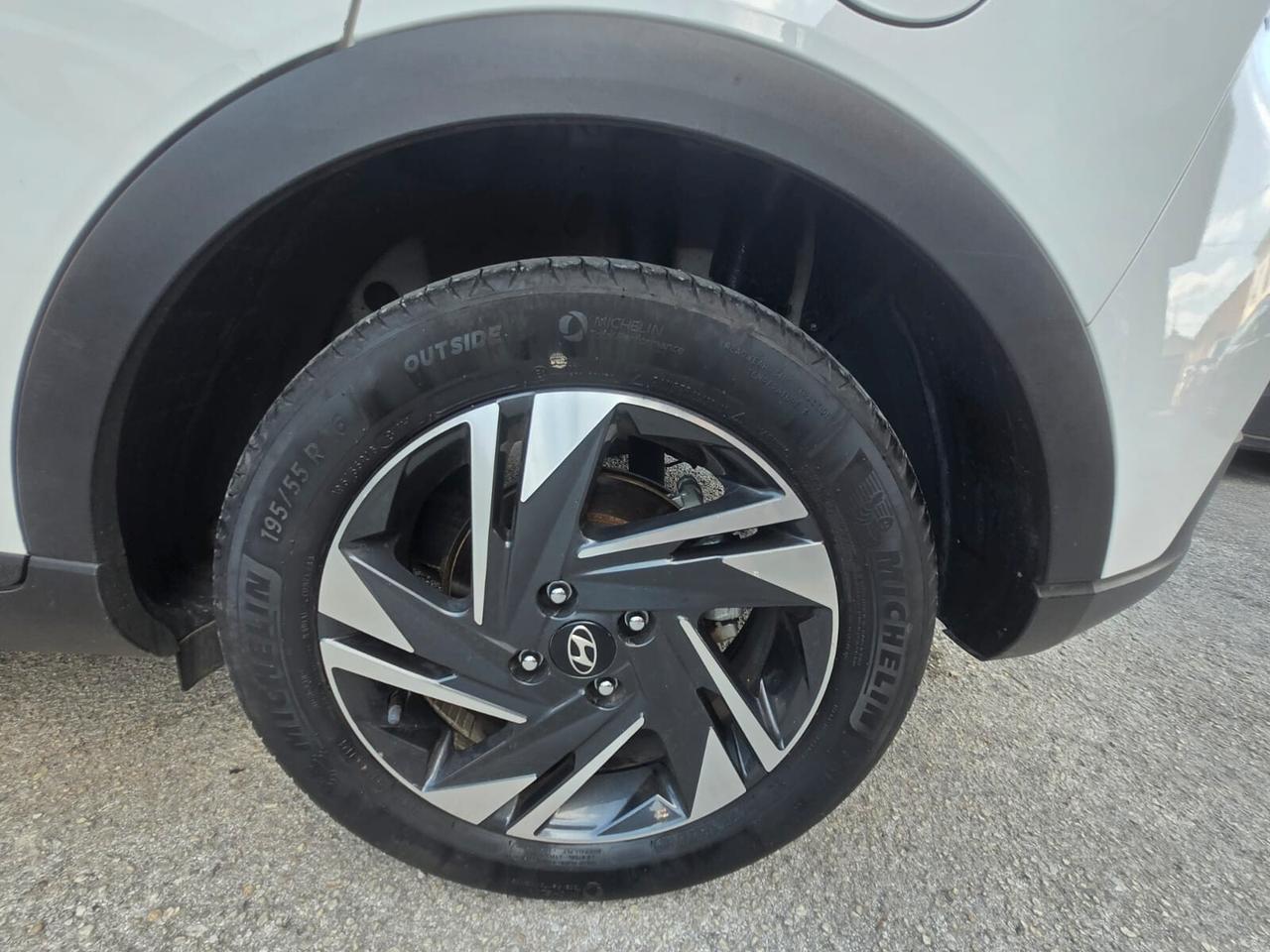 HYUNDAI BAYON XLINE 1.2 83 cv BENZINA -PROMO LUGLIO GA FIN&SAFE-