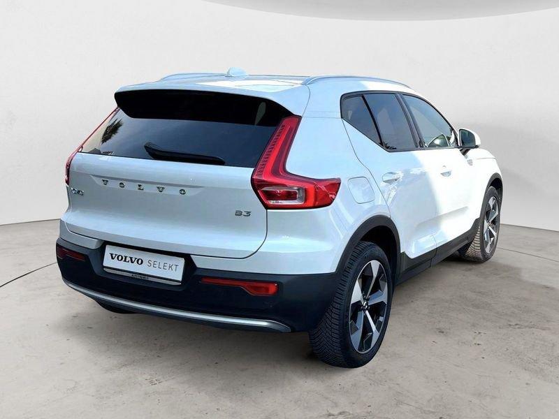 Volvo XC40 B3 163+14 CV Automatico LED Core