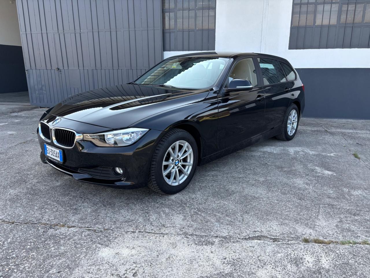 Bmw serie 3. 316d. 2.0d. Garanzia 12 mesi.