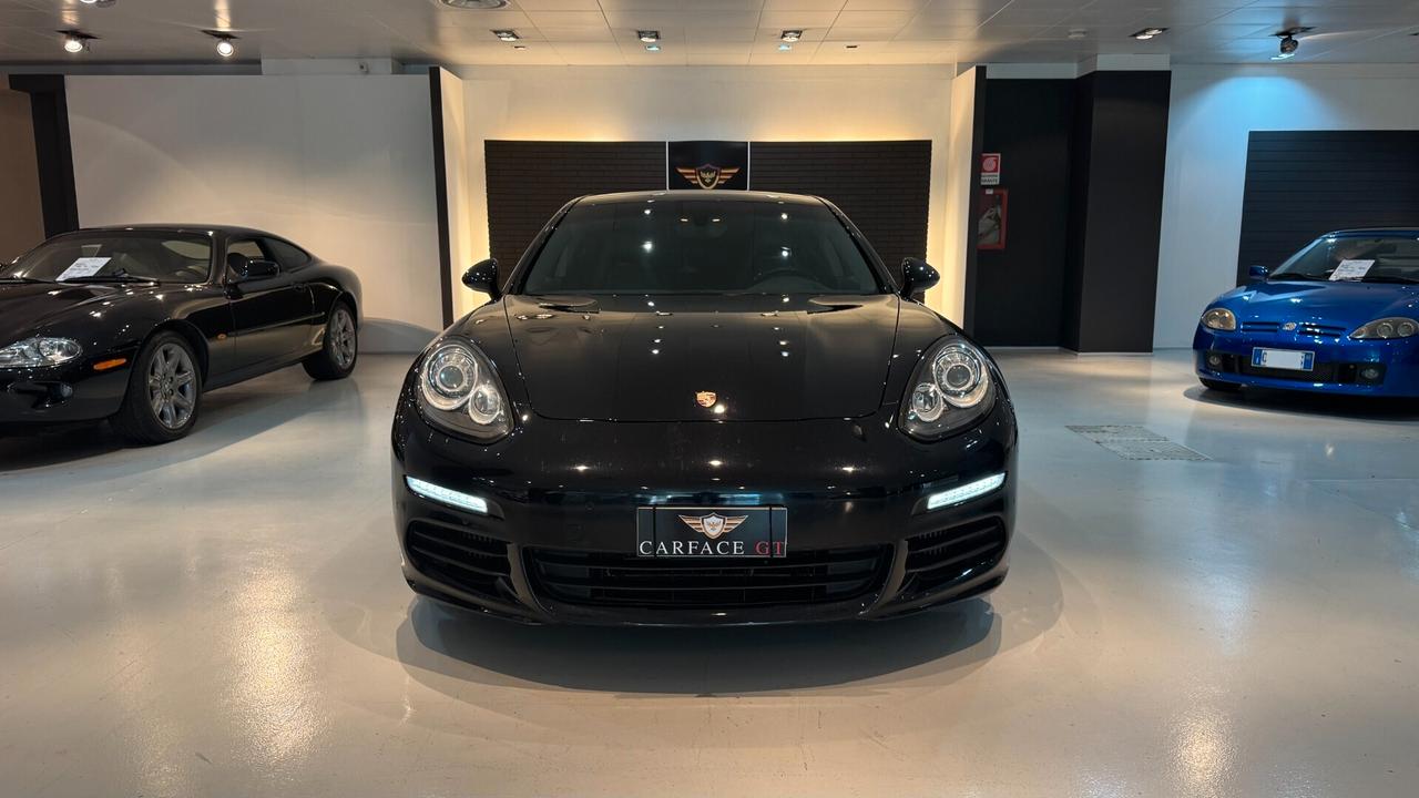 Porsche Panamera 3.0 300CV PLATINUM EDITION - 2015