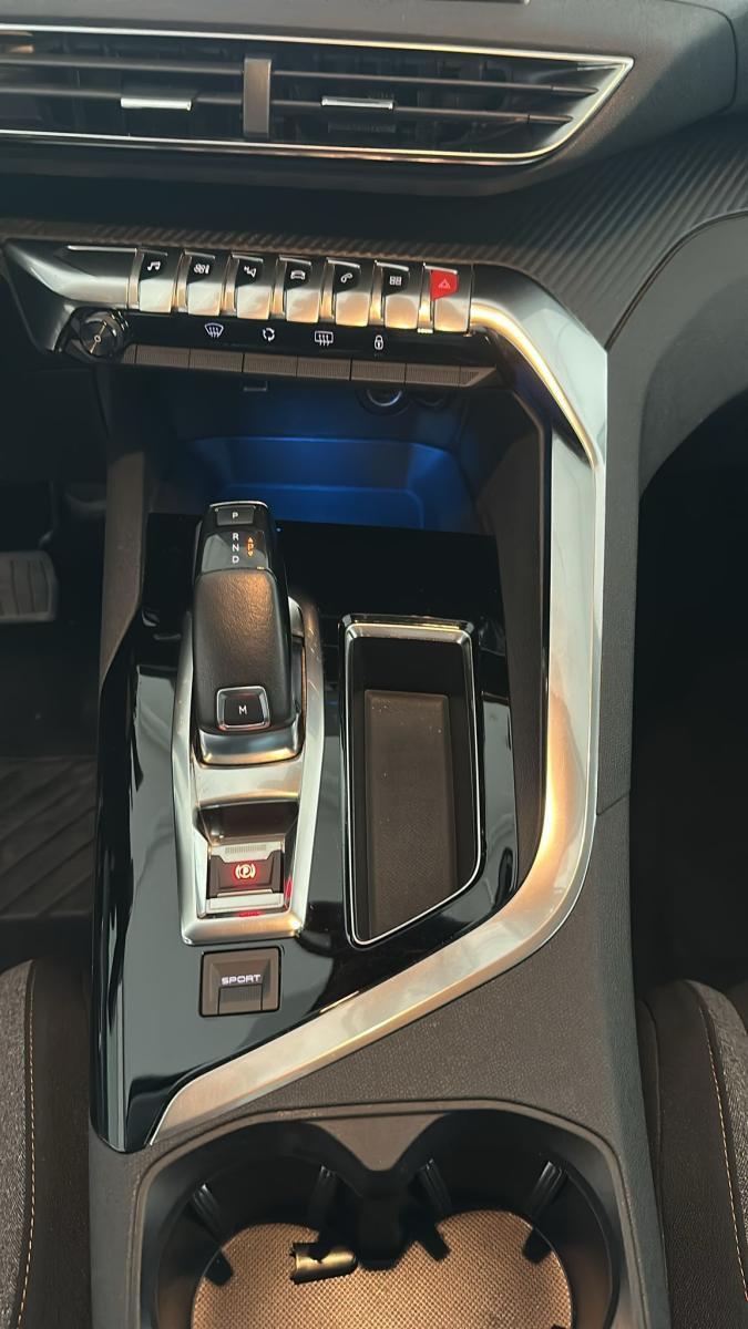 PEUGEOT - 5008 - BlueHDi 130 S&S Business