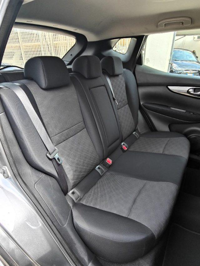NISSAN Qashqai 1.2 DIG-T Acenta
