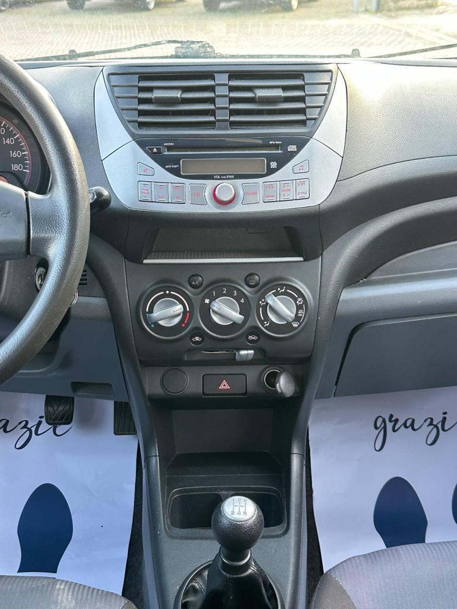 DAIHATSU - Sirion - 1.3i 16V 4WD CX