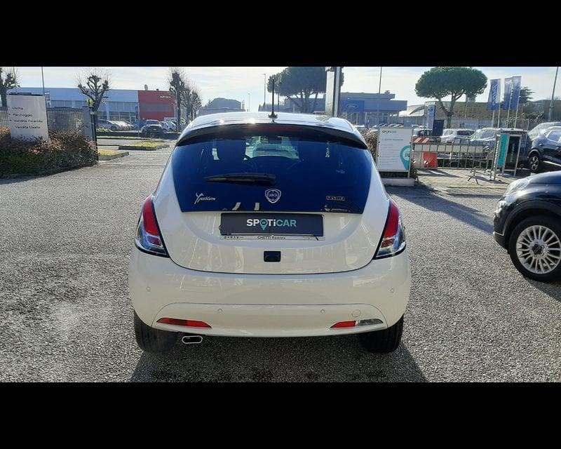 Lancia Ypsilon 1.0 FireFly 5 porte S&S Hybrid Gold Plus
