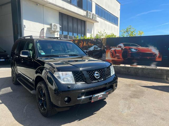 NISSAN Pathfinder 2.5 dCi LE Platinum