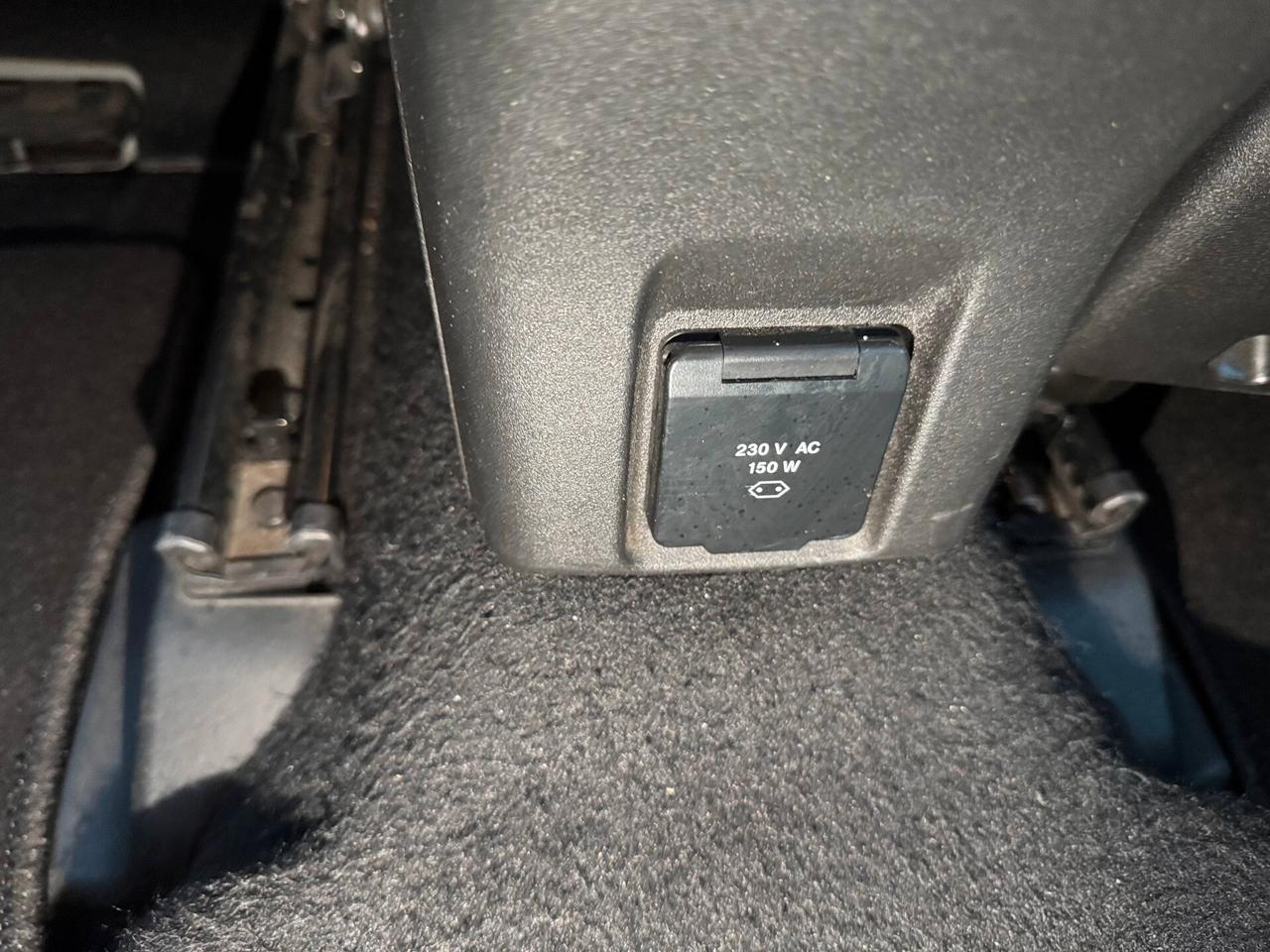 Jeep Renegade 1.6 Mjt 120 CV. Longitude all. NIGHT EAGLE