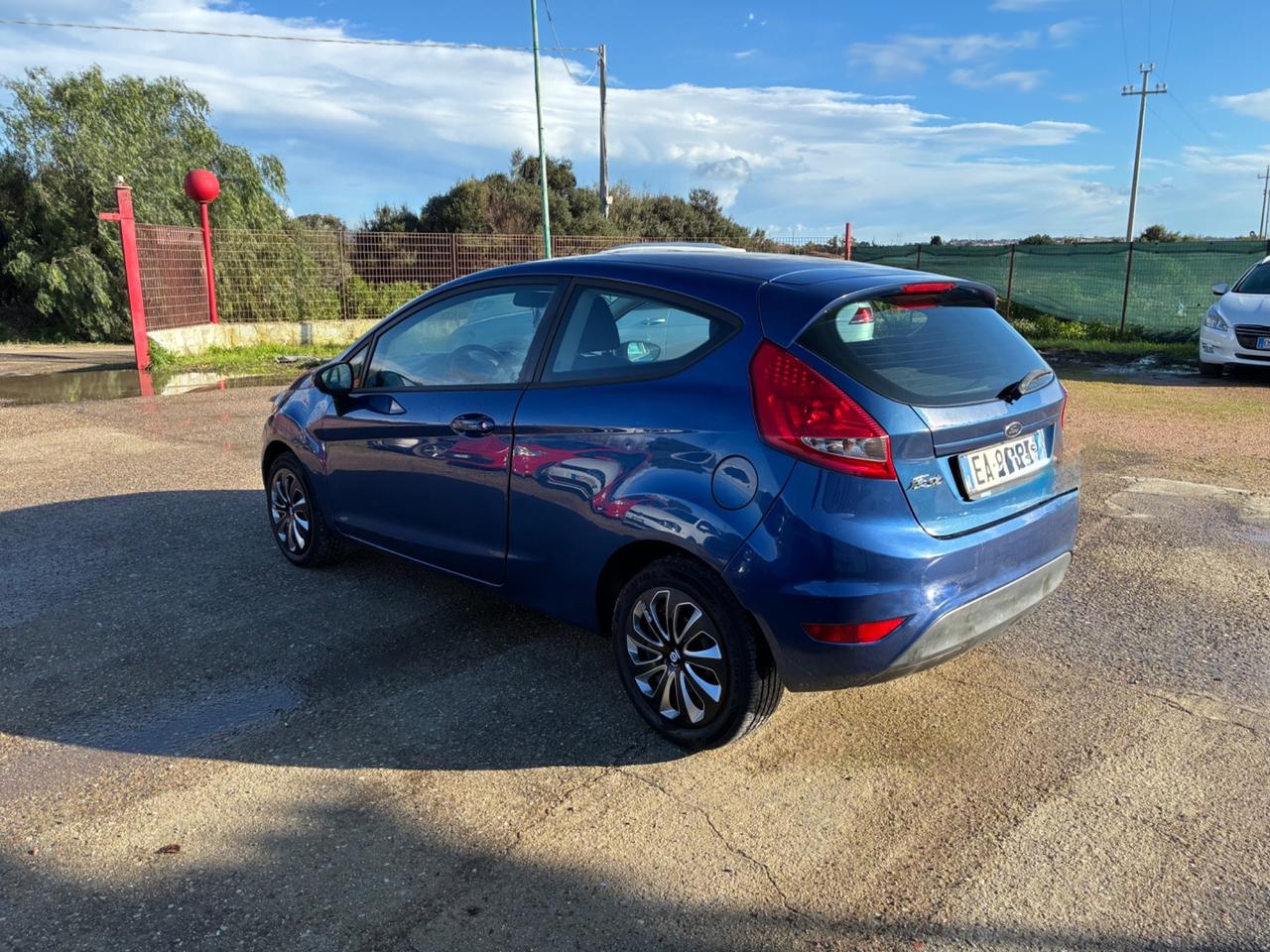 Ford Fiesta 1.4 TDCi 68CV 3 porte Titanium
