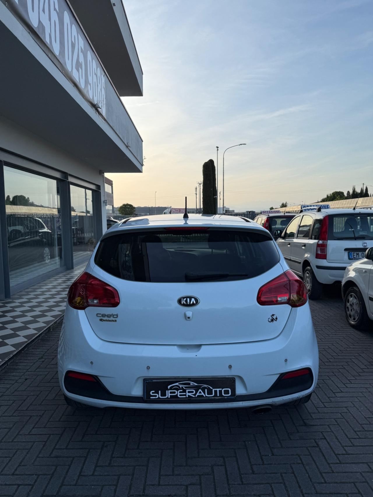 Kia Ceed cee'd 1.4 CVVT 5 porte Cool