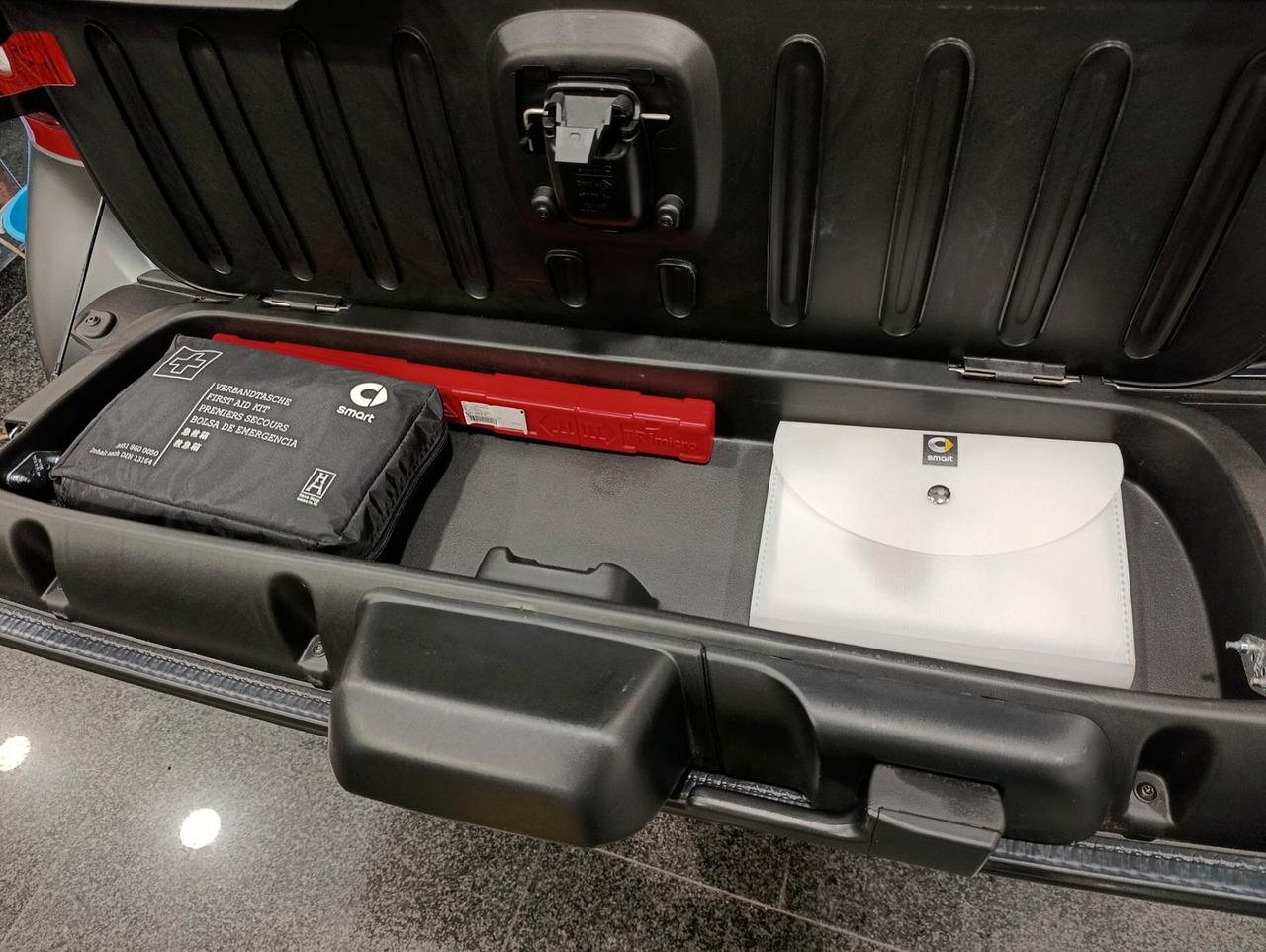 Smart ForTwo 90 0.9 Turbo twinamic Passion Grey Opaco e Rossa