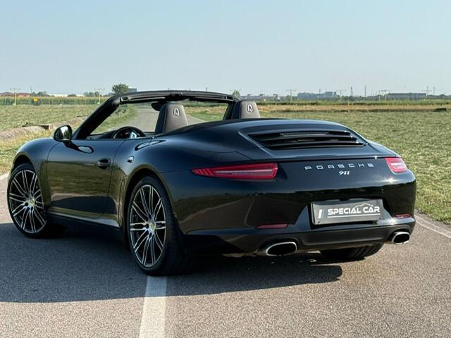 Porsche 911 3.4 Carrera Cabriolet Black Edition