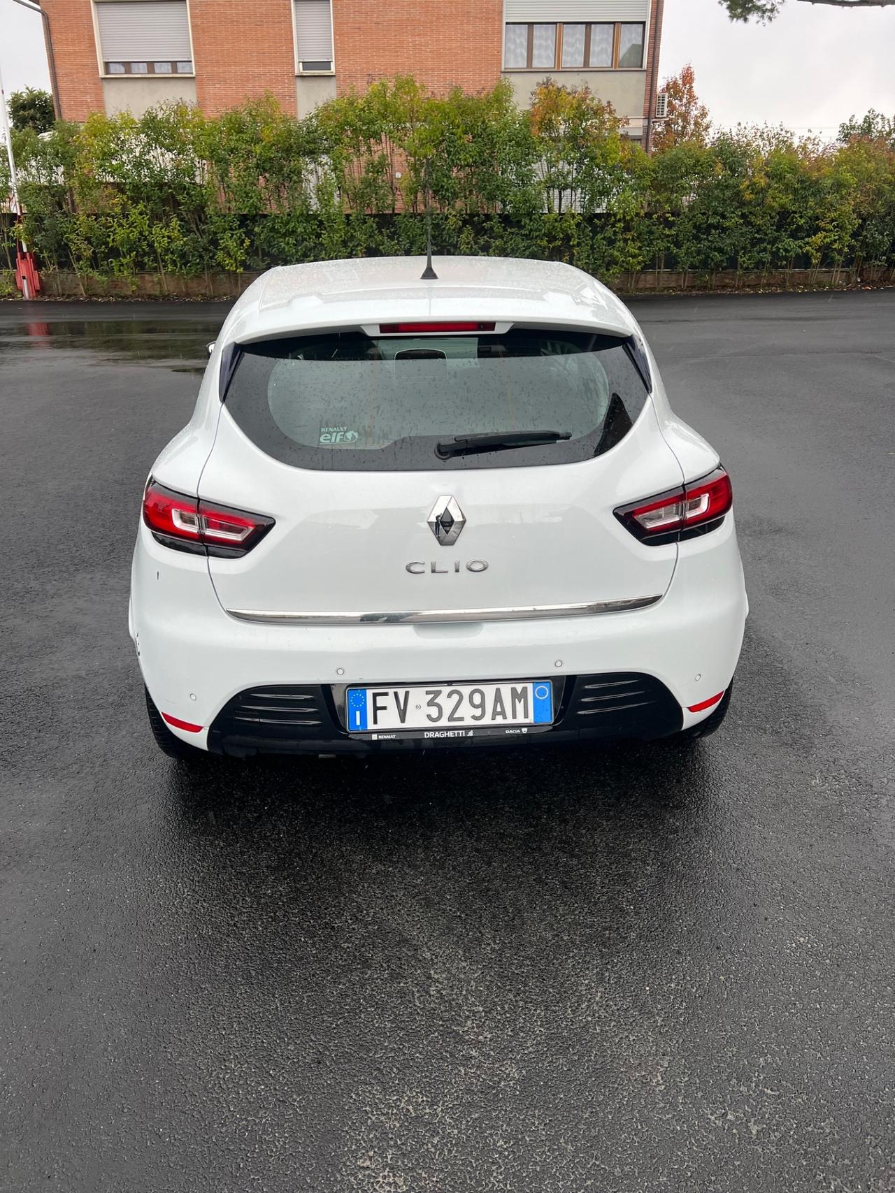 Renault Clio TCe 12V 90 CV GPL 5 porte Moschino Intens