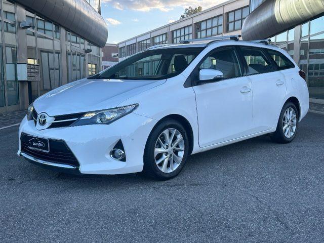 TOYOTA Auris Touring Sports 1.4 D-4D Lounge