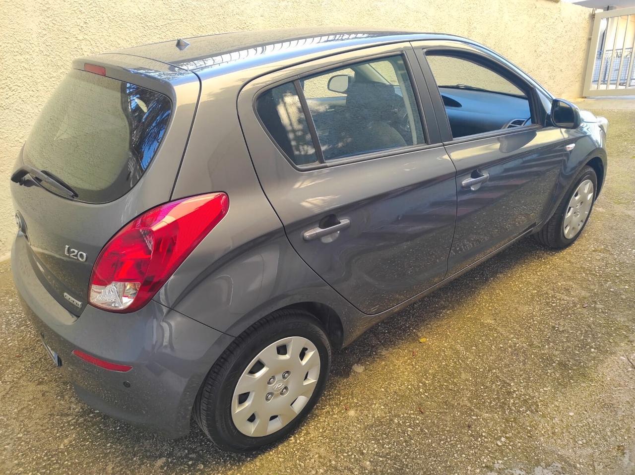 HYUNDAI I20 5 PORTE 1100 DIESEL MOTORE NUOVO