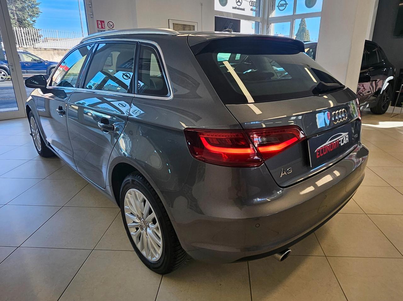 Audi A3 1.6 TDI ultra Attraction SPORTBACK