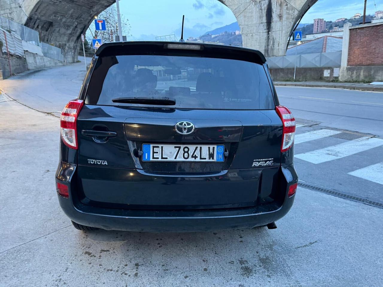 Toyota RAV 4 RAV4 2.2 D-4D 150 CV Lounge