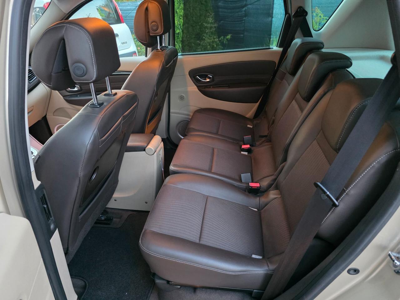 Renault Scenic Scénic X-Mod 1.5 dCi 110CV Attractive