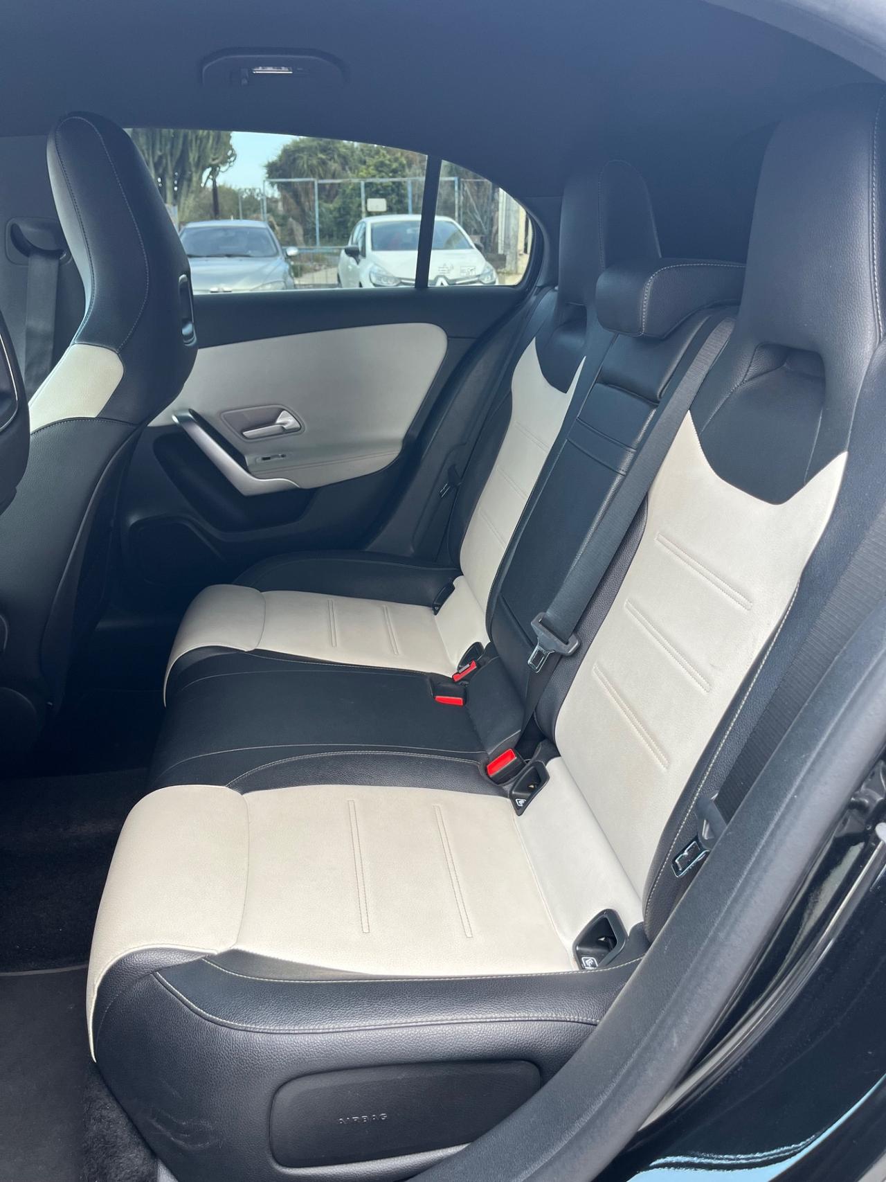 Mercedes-benz A 200 d Automatic Premium