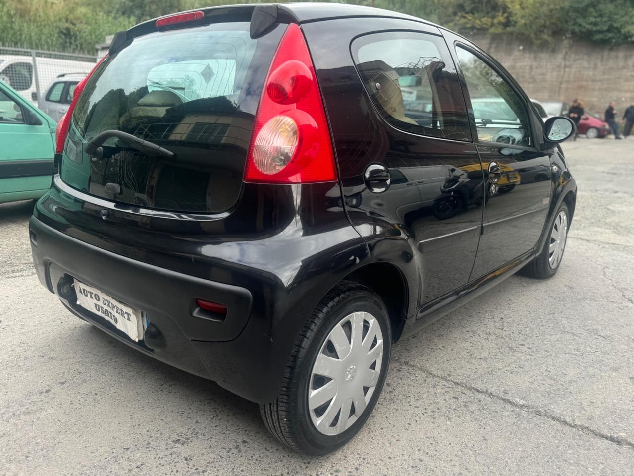 Peugeot 107 1.0 68CV 5p. 2Tronic automatica 2007