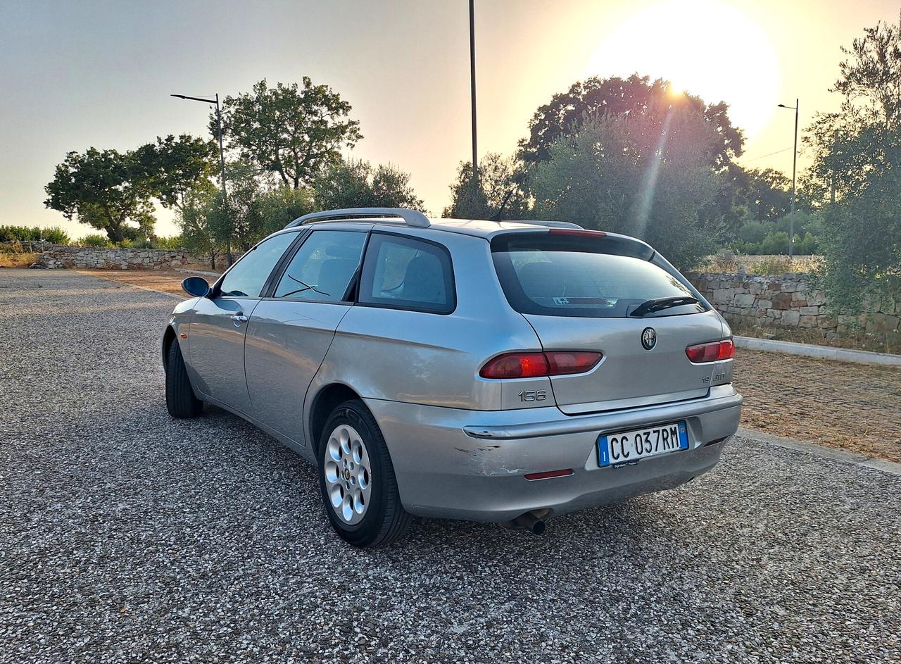 Alfa Romeo 156 1.9 JTD cat Sportwagon Distinctive