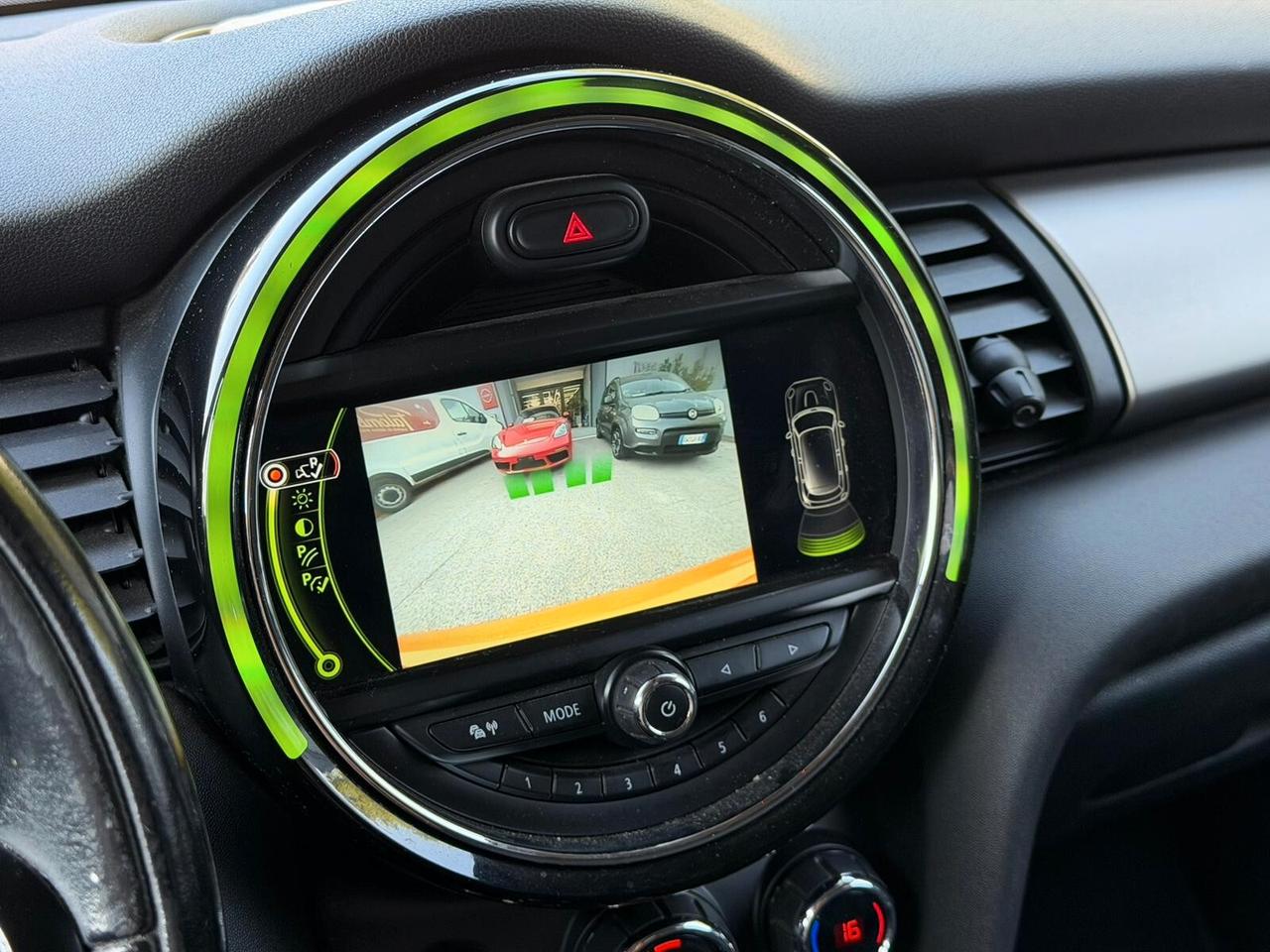 Mini 1.5 One D Business XL