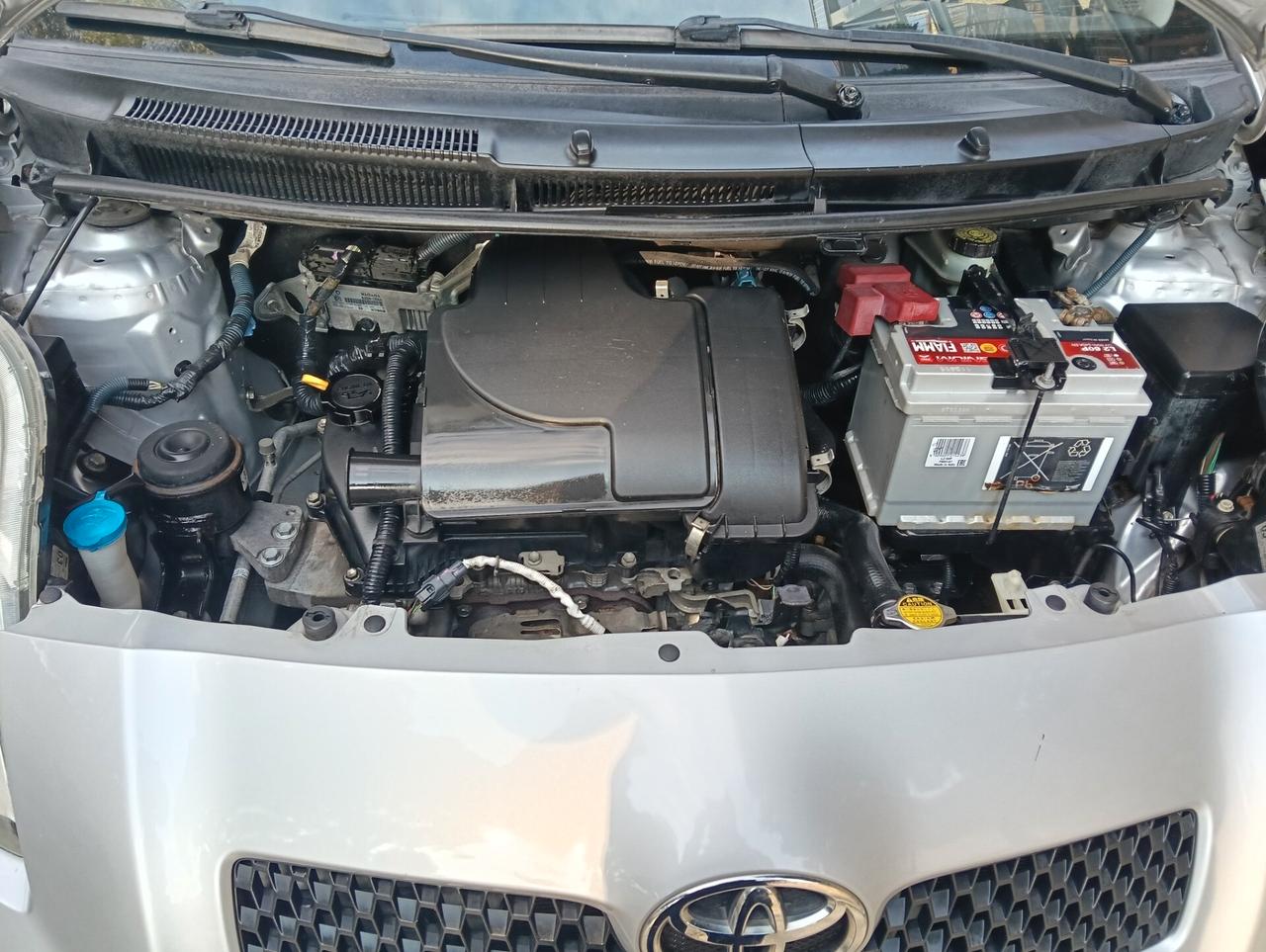 Toyota Yaris 1.0 5 porte Now km.120000 ORIG. FULL.NUOVA