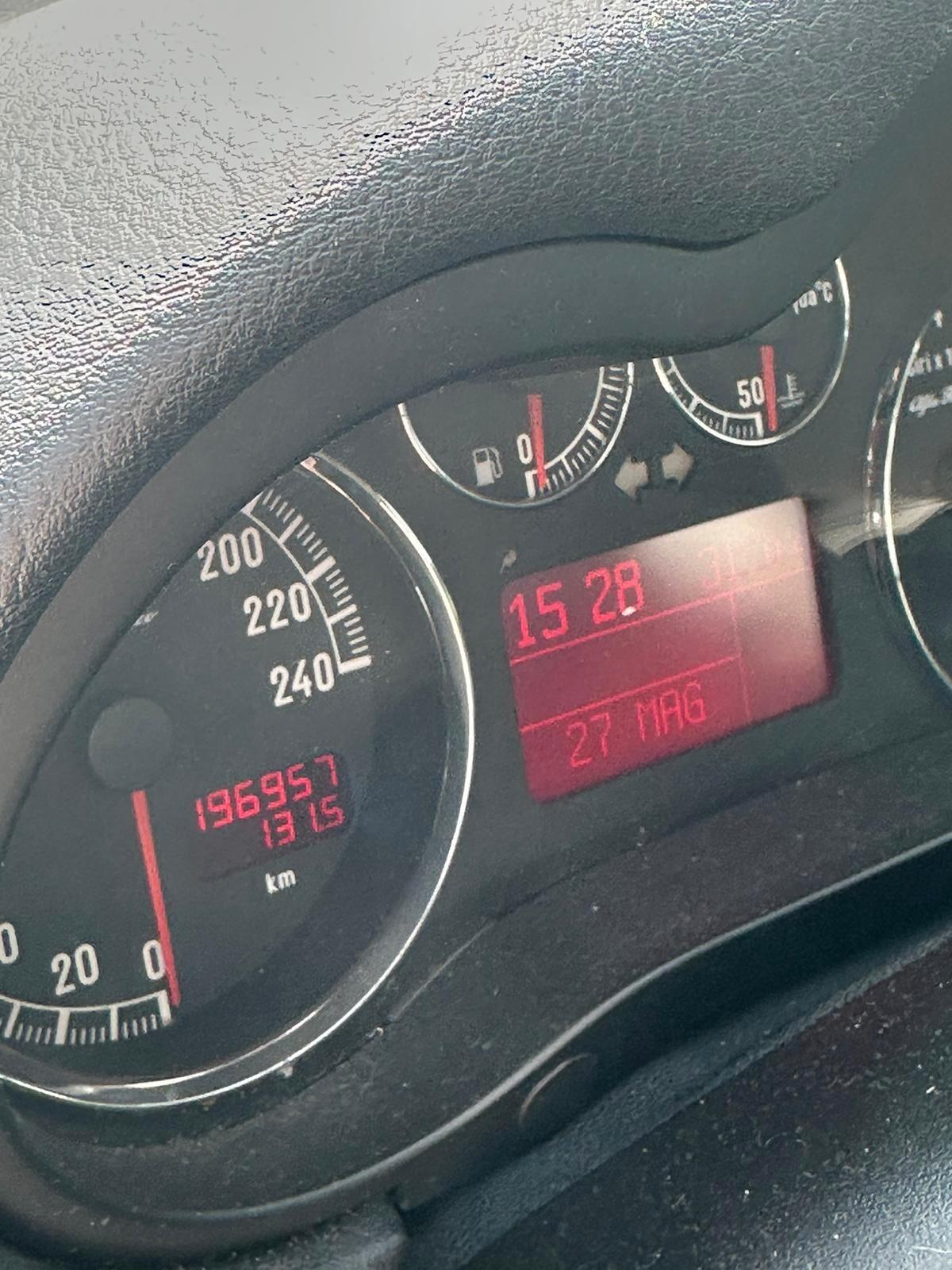 Alfa Romeo 147 1.9 JTD (120) 5 porte Distinctive