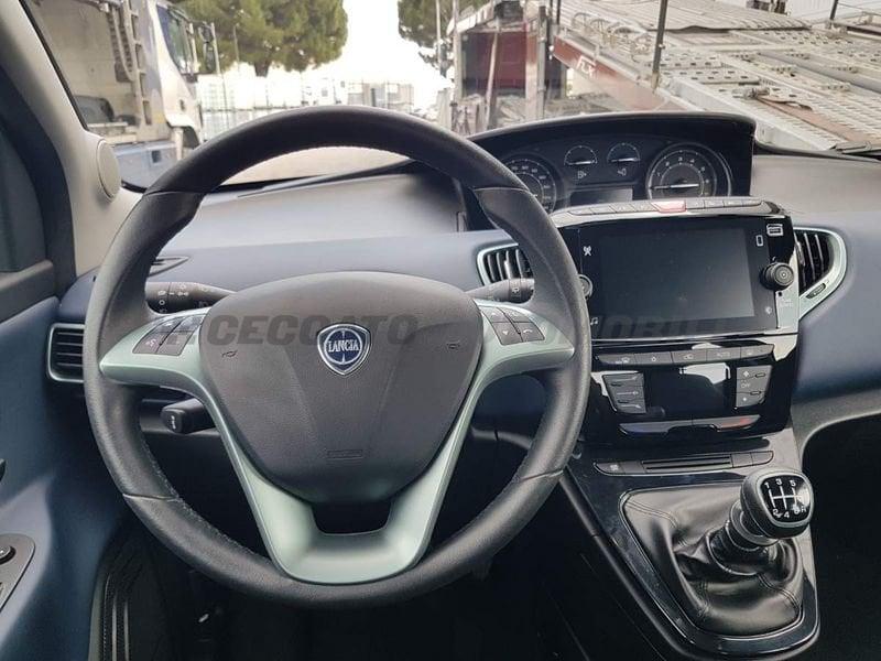 Lancia Ypsilon Ypsilon 1.0 firefly hybrid Platino s&s 70cv