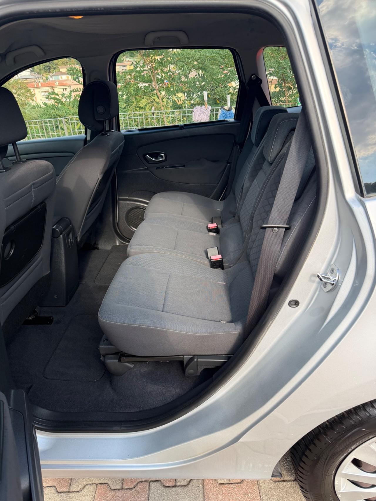 Renault Scenic 1.5 dci Dynamique c/TomTom