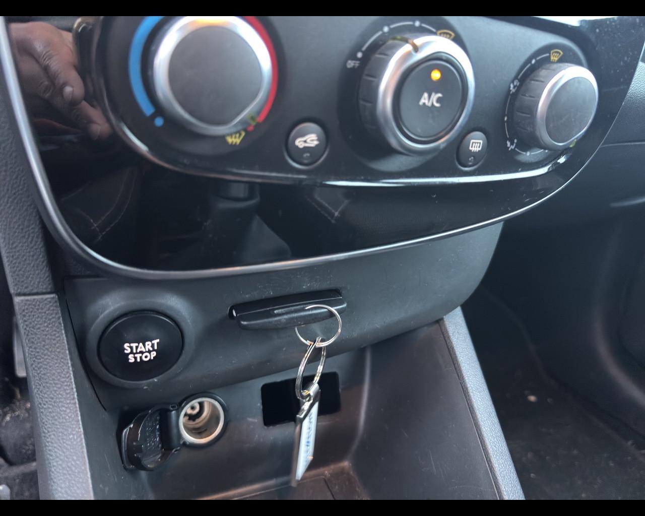 RENAULT Clio 4ª serie - Clio dCi 8V 75 CV 5 porte Business