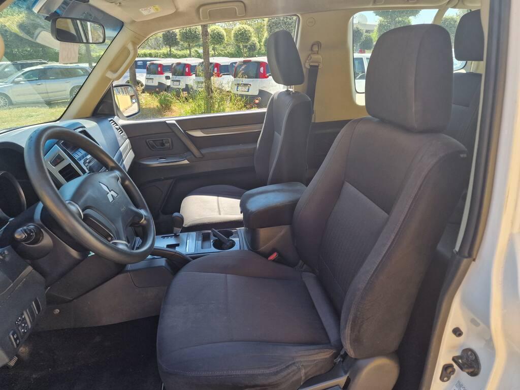 Mitsubishi Pajero 3 Porte 3.2 Involve Auto