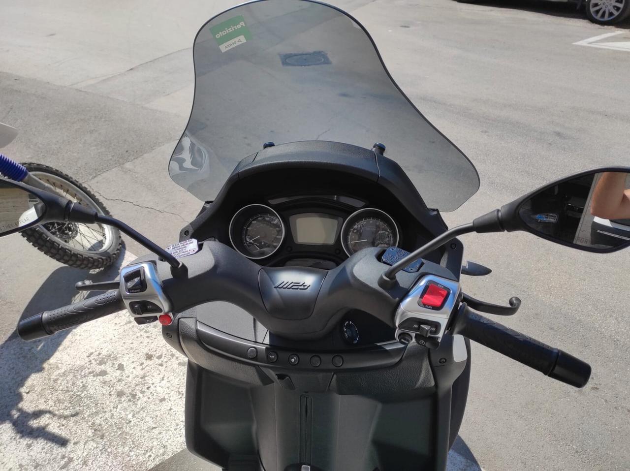 PIAGGIO MP3 350 SPORT ABS PATENTE B 4000KM 2019