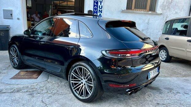 Porsche Macan S