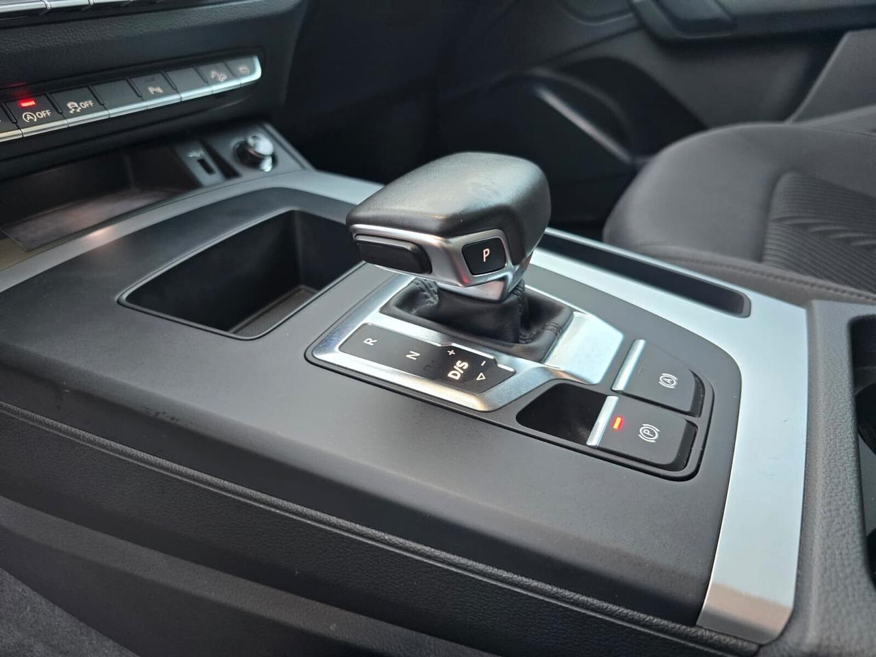 Audi Q5 35 TDI S tronic Business