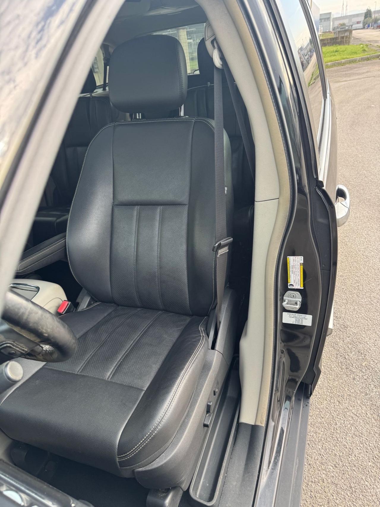 Lancia Voyager 2.8 Turbodiesel Platinum 163 CV