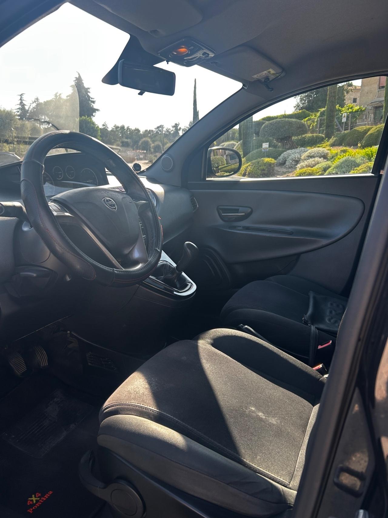 Lancia Ypsilon 1.3 MJT 16V 95 CV 5 porte S&S Elle