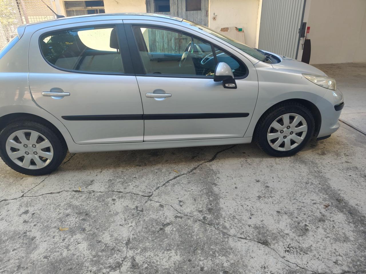 Peugeot 207 1.4 HDi 70CV 5p. XS
