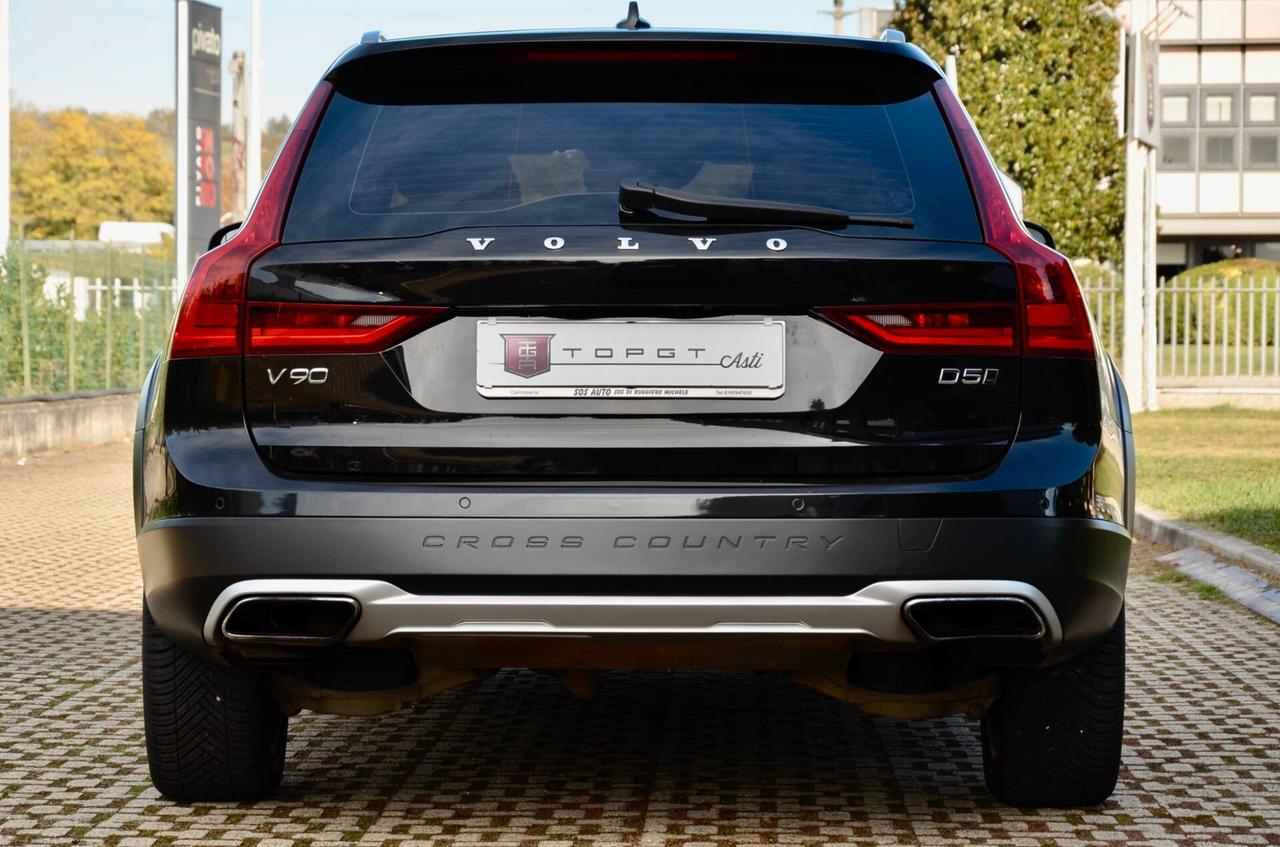 VOLVO V90 CROSS COUNTRY 2.0 OCEAN RACE D5 AWD 235cv GEARTRONIC, UFF ITALIANA, EURO 6B, FARI LED, NAVI, RETROCAMERA, PERMUTE