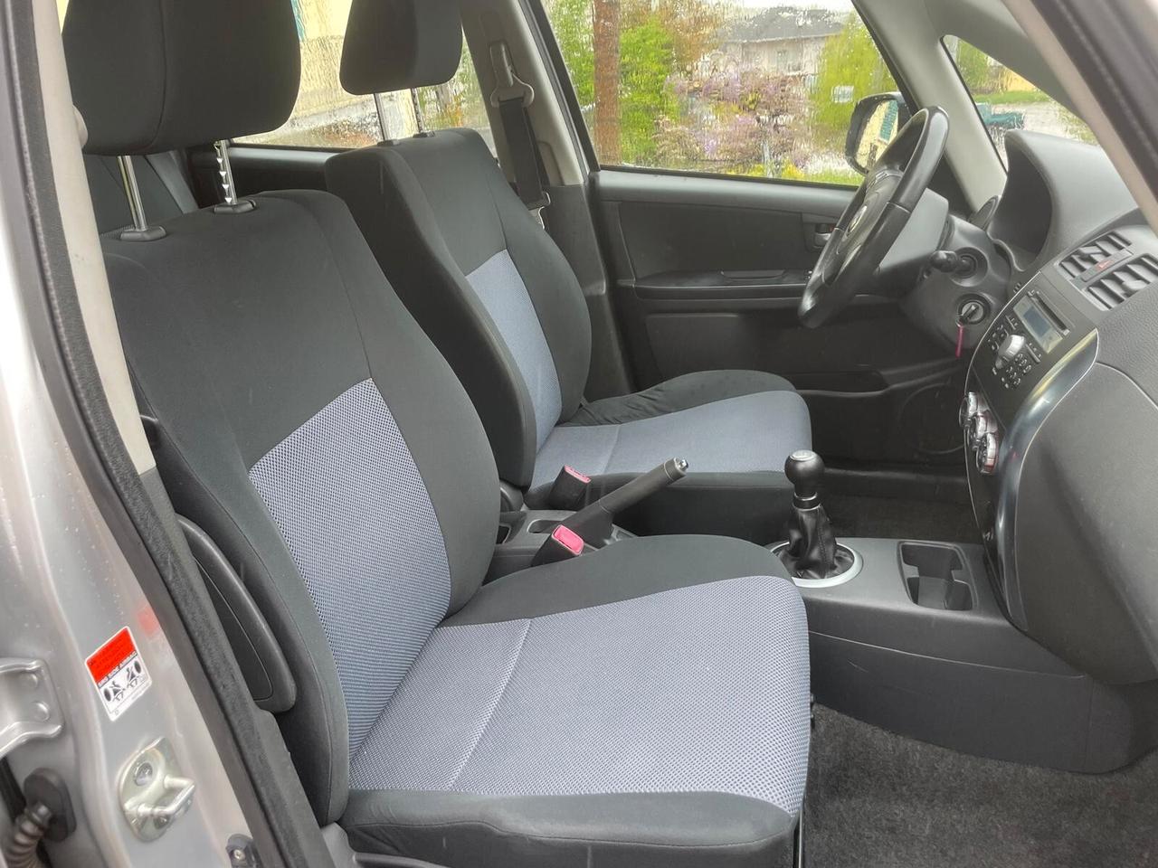 FIAT SEDICI 4x4 1.6 16v. EMOTION