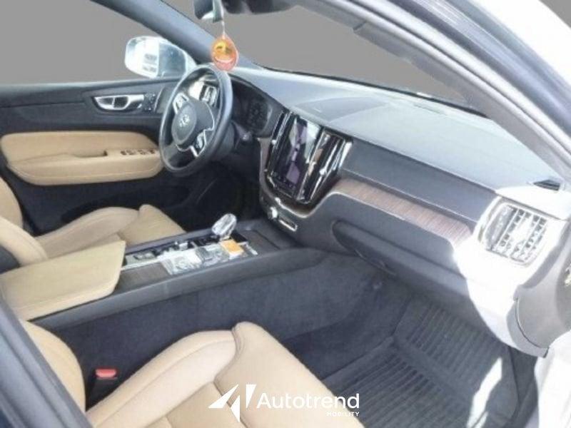 Volvo XC60 B5 235+14 CV AWD Mild Hybrid Diesel Automatico Inscription