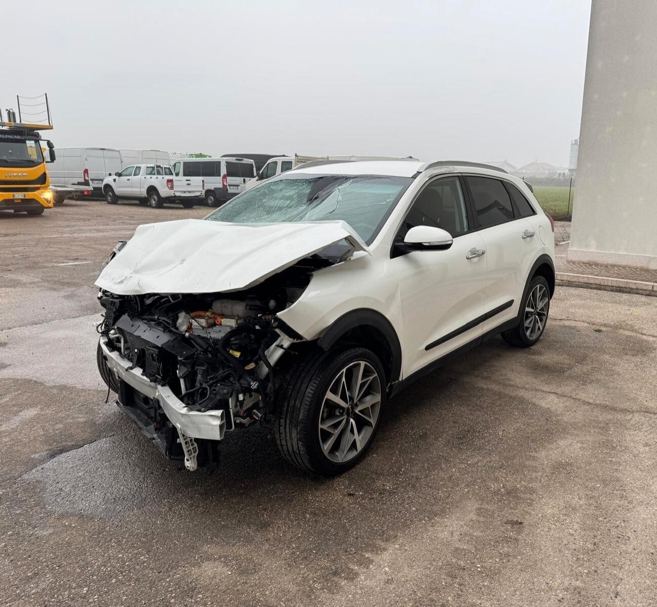 Kia Niro 1.6 gdi hev Style dct INCIDENTATA