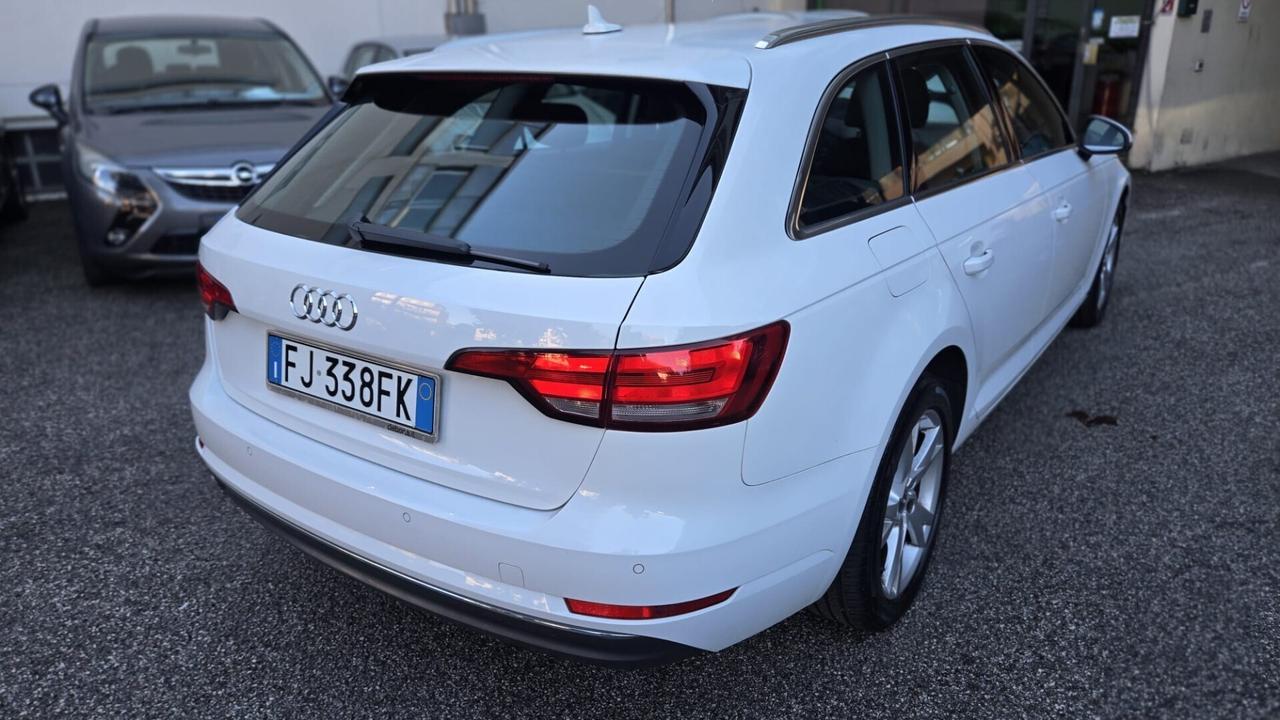 Audi A4 Avant 2.0 TDI 122 CV S tronic Business Spo