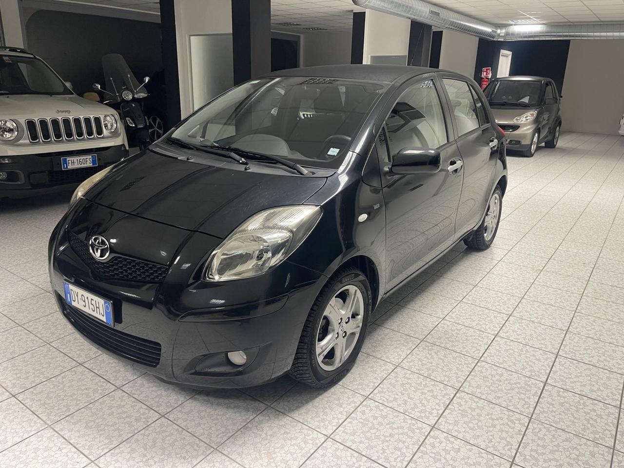 Toyota Yaris 1.3 5 porte Sol