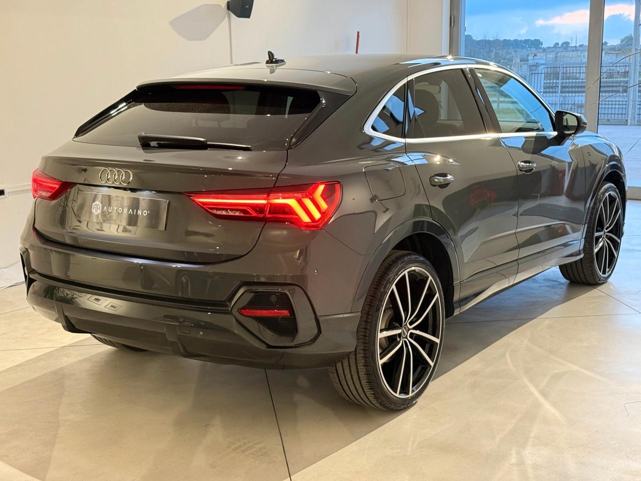 Audi Q3 SPB 35 TDI S tronic