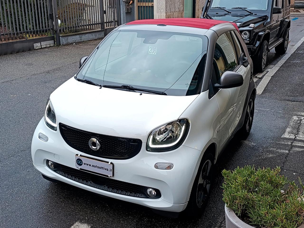 Smart ForTwo 70 1.0 twinamic cabrio Perfect capote Rossa