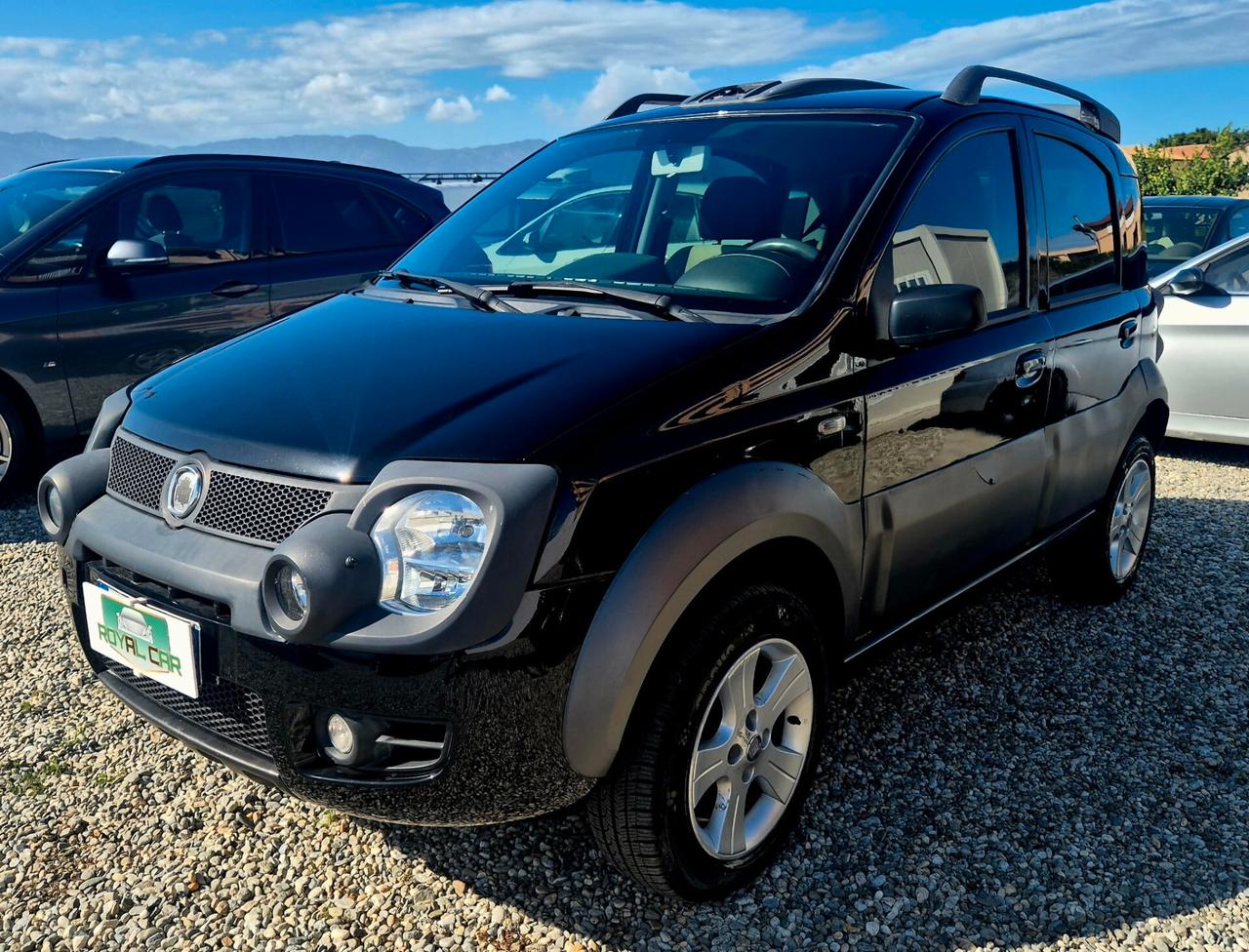 Fiat Panda 1.3 multijet 4x4 gancio traino