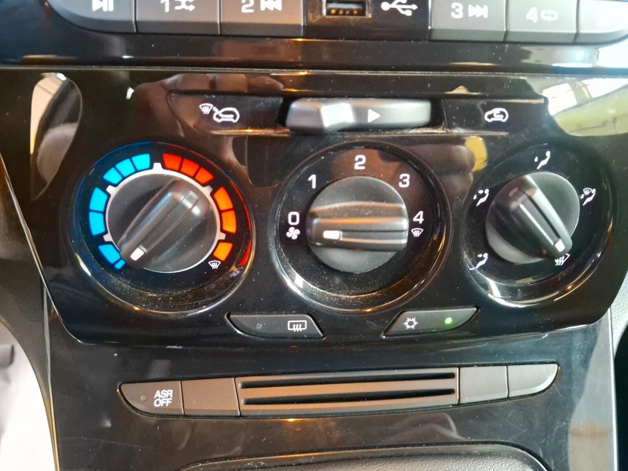 Lancia Ypsilon 1.0 FireFly 5 porte S&S Hybrid Ecochic Silver