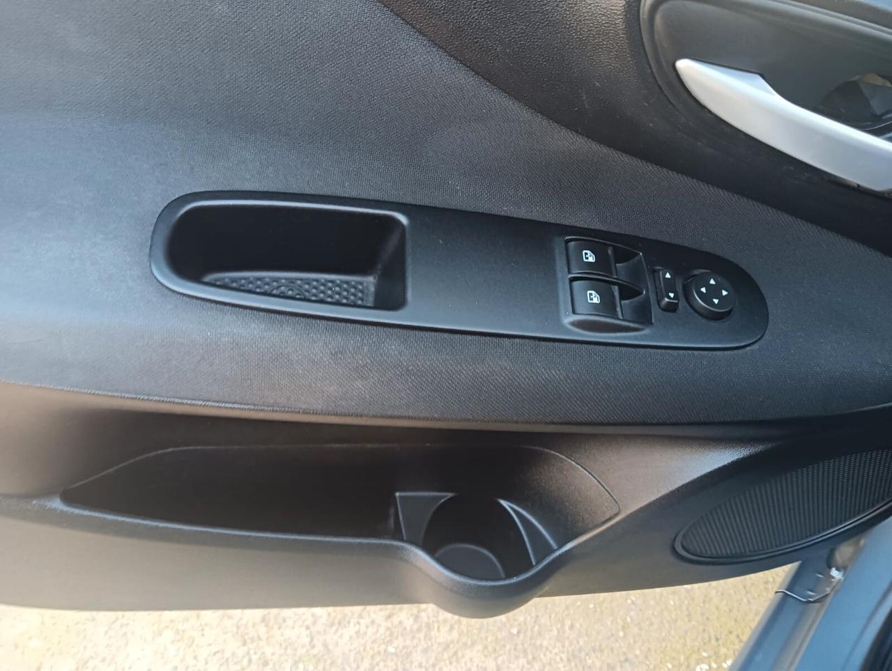 Fiat Punto 1.3 MJT II S&S 95 CV 5 porte Sport