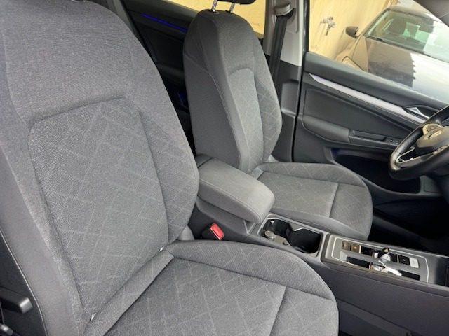 VOLKSWAGEN Golf 1.0 eTSI EVO DSG Life