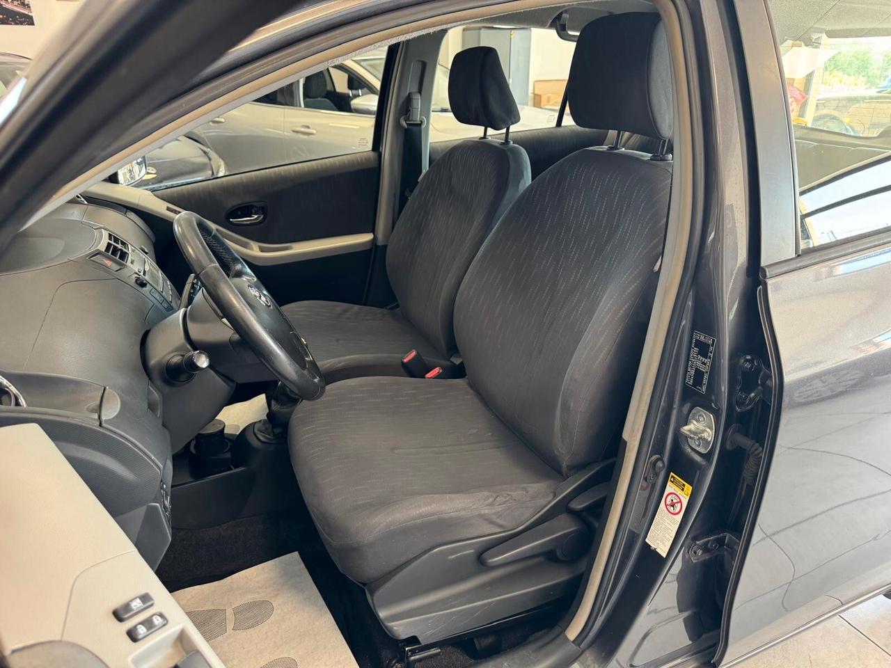 Toyota Yaris 1.3 5 porte Sol